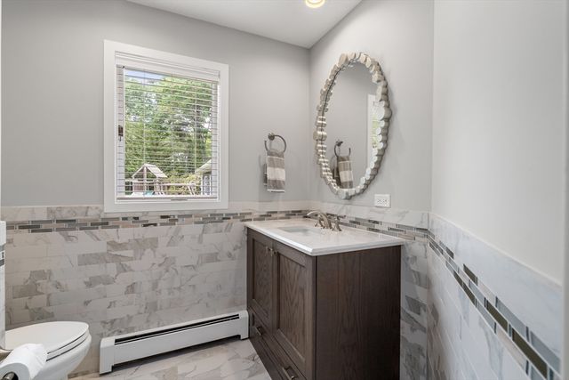 21 Forest Lane, Manchester, MA 01944