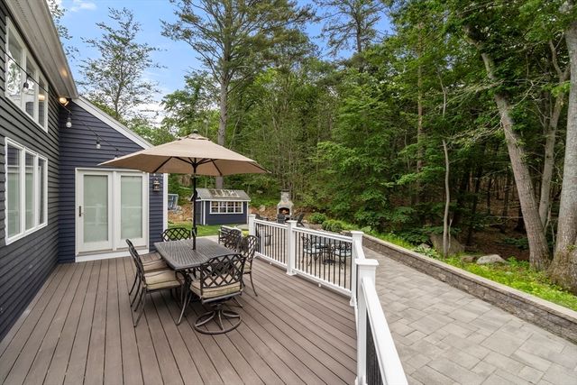 21 Forest Lane, Manchester, MA 01944