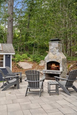 21 Forest Lane, Manchester, MA 01944