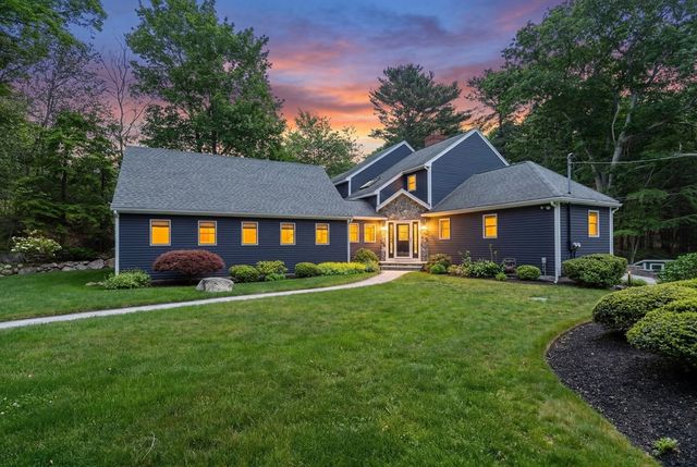 21 Forest Lane, Manchester, MA 01944