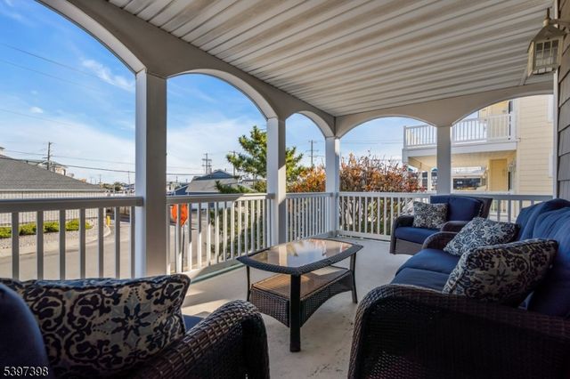 108 W 10Th St, Ship Bottom Boro, NJ 08008