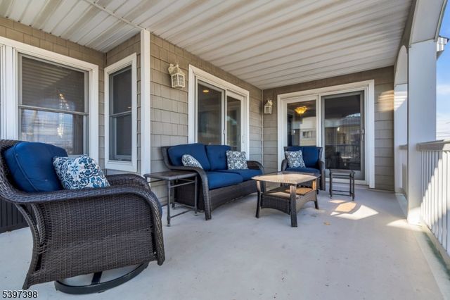 108 W 10Th St, Ship Bottom Boro, NJ 08008