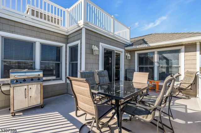 108 W 10Th St, Ship Bottom Boro, NJ 08008