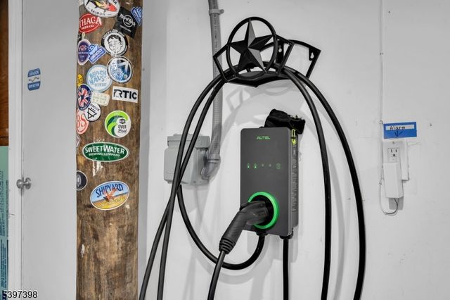 108 W 10Th St, Ship Bottom Boro, NJ 08008