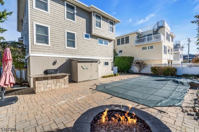 108 W 10Th St, Ship Bottom Boro, NJ 08008