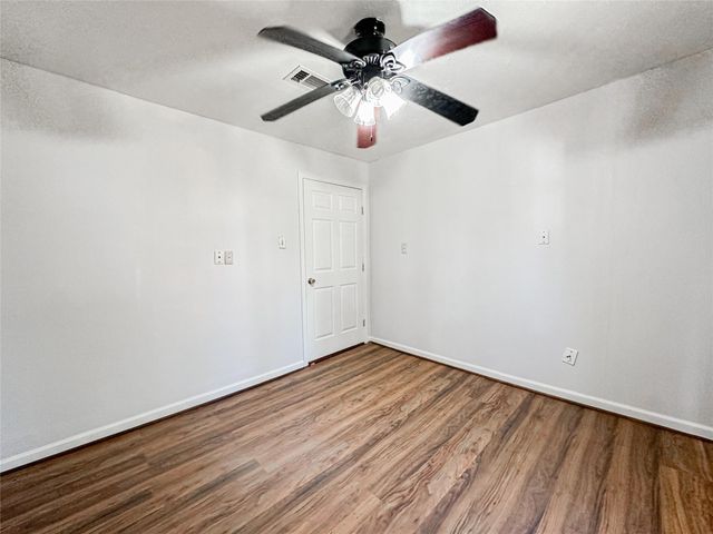 132 Grothe Lane, Houston, TX 77022