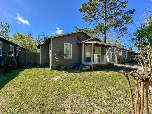 132 Grothe Lane, Houston, TX 77022