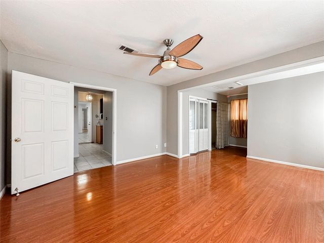 132 Grothe Lane, Houston, TX 77022