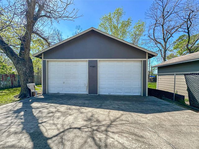 132 Grothe Lane, Houston, TX 77022