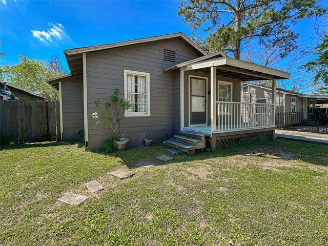 132 Grothe Lane, Houston, TX 77022