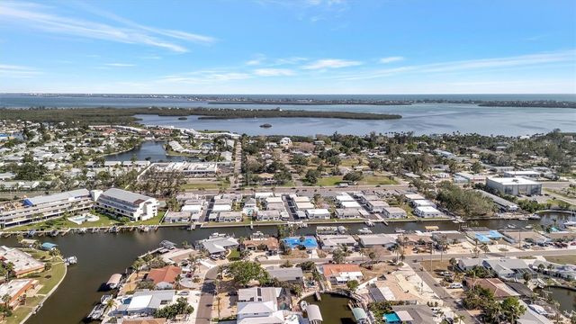 9819 HERNANDO COURT 29-A, Bradenton, FL 34210