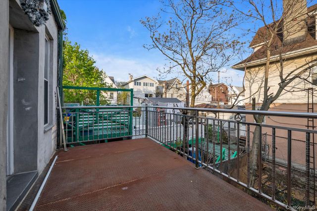 8421 7th Avenue, Brooklyn, NY 11228