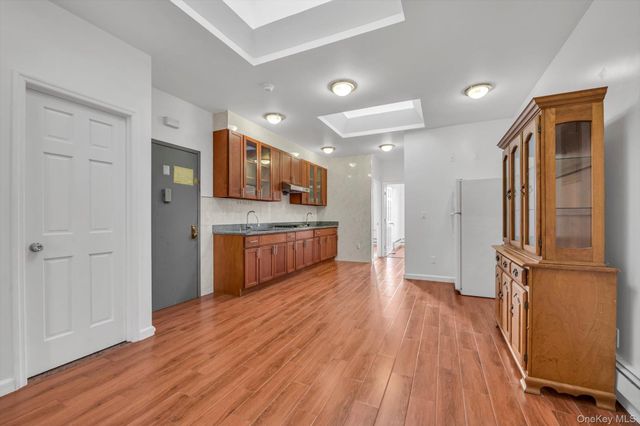 8421 7th Avenue, Brooklyn, NY 11228