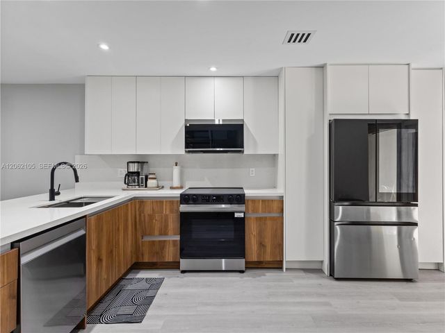 9853 Costa Del Sol Boulevard 103F, Doral, FL 33178