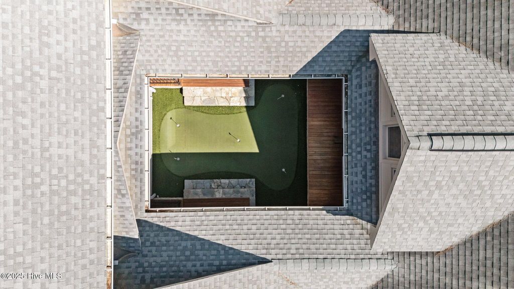 Image 7 of property listing at 26 Cumberland Drive, Pinehurst, NC 28374