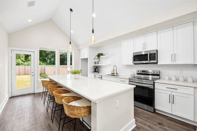 6832 Morrow Street B, Houston, TX 77091