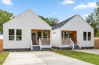 6832 Morrow Street B, Houston, TX 77091