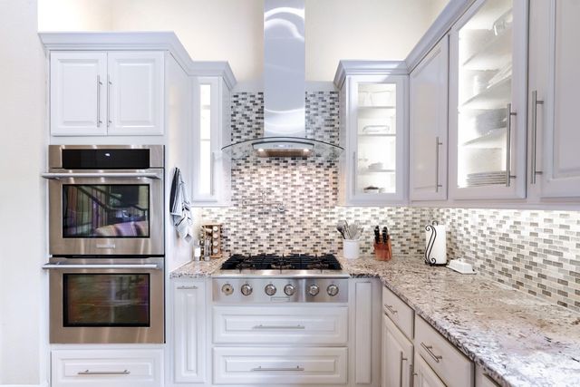 299 Sonoma Court, Conroe, TX 77384