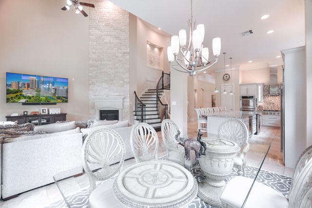 299 Sonoma Court, Conroe, TX 77384