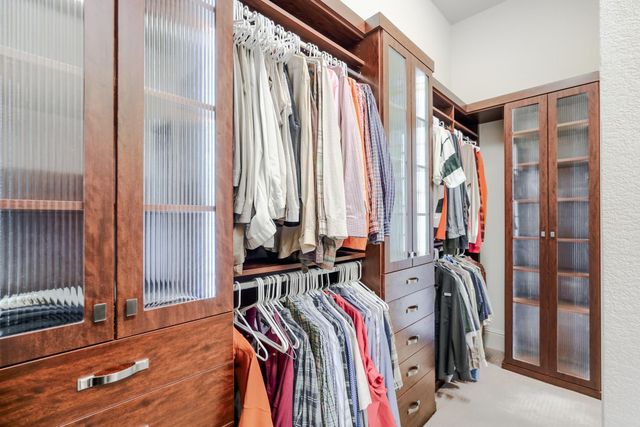 299 Sonoma Court, Conroe, TX 77384