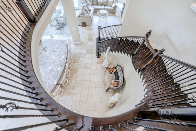 299 Sonoma Court, Conroe, TX 77384