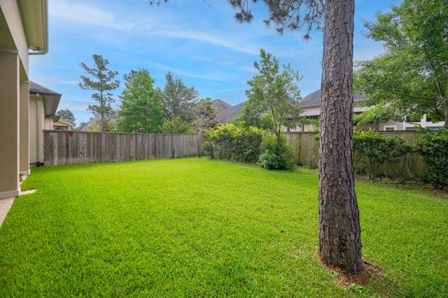 299 Sonoma Court, Conroe, TX 77384