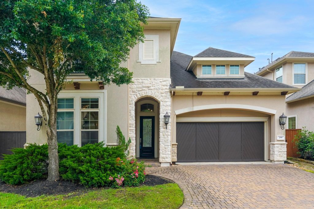 299 Sonoma Court, Conroe, TX 77384