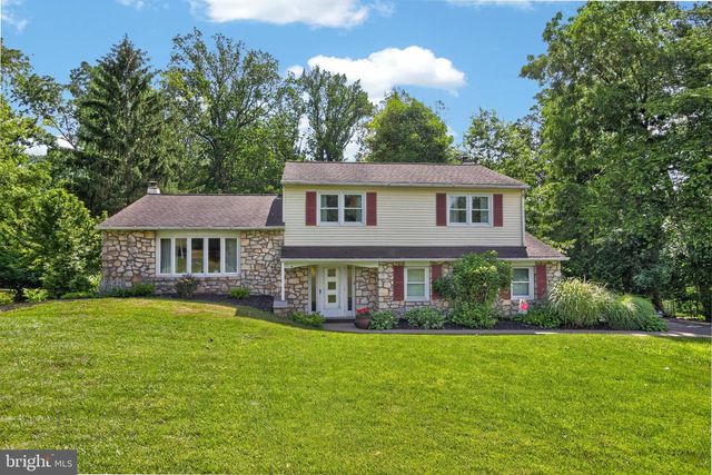 4 FAR VIEW RD, Chalfont, PA 18914