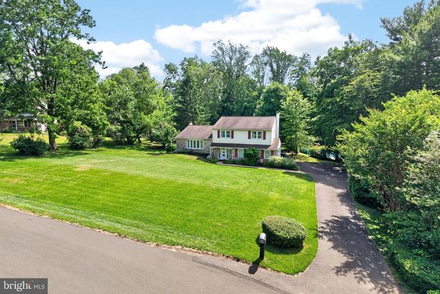4 FAR VIEW RD, Chalfont, PA 18914