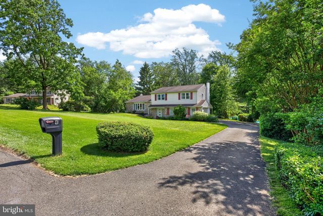 4 FAR VIEW RD, Chalfont, PA 18914