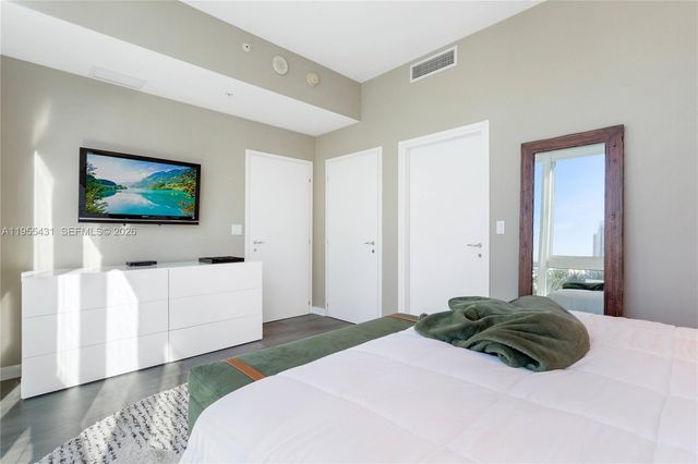 50 S Pointe Dr 609, Miami Beach, FL 33139