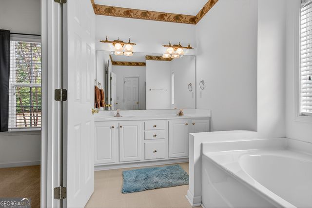 527 Sugarloaf Drive, Macon, GA 31204