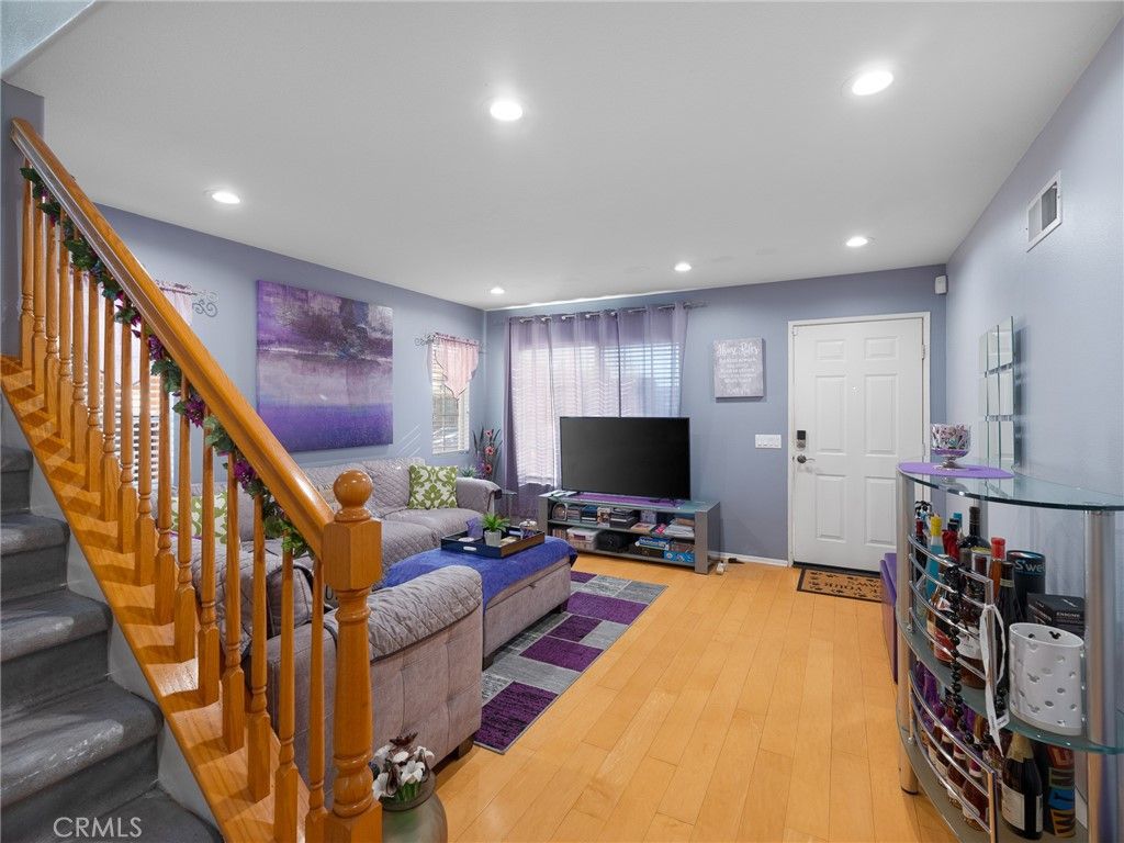 40 Linhaven, Irvine, CA 92602 — photo 2