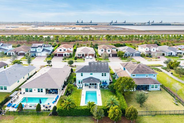 1080 Wandering Willow Way, Loxahatchee, FL 33470