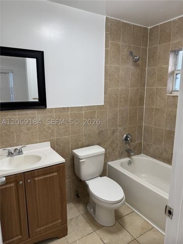 12040 SW 214th Ter 2, Miami, FL 33177