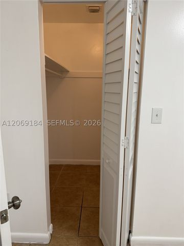 12040 SW 214th Ter 2, Miami, FL 33177