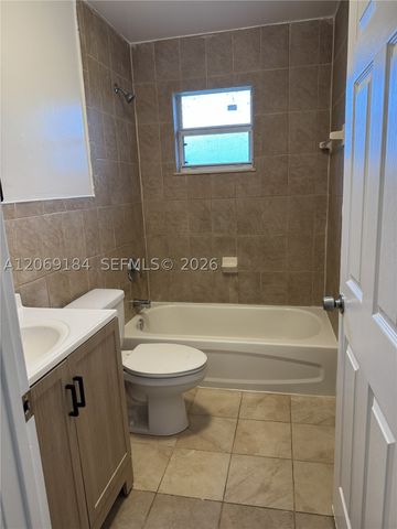 12040 SW 214th Ter 2, Miami, FL 33177