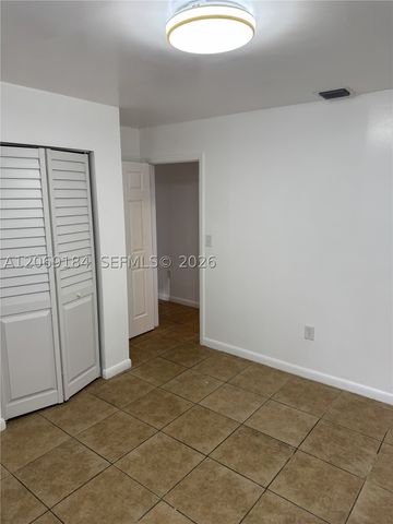 12040 SW 214th Ter 2, Miami, FL 33177