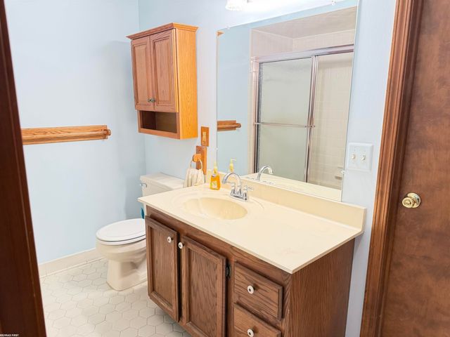 20344 Majestic Boulevard, Clinton Township, MI 48036