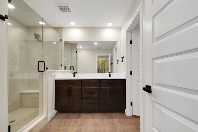 336 Nene LN, Bastrop, TX 78602