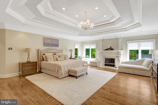 1239 DALEVIEW DR, Mclean, VA 22102
