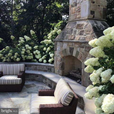 1239 DALEVIEW DR, Mclean, VA 22102