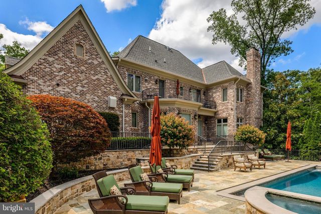 1239 DALEVIEW DR, Mclean, VA 22102