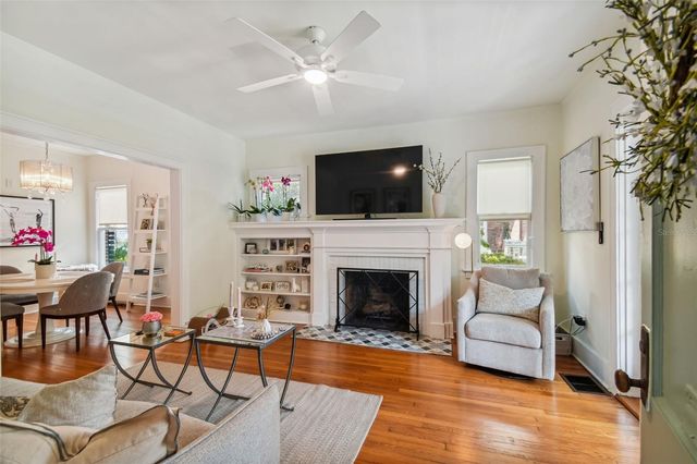 2111 W SOUTHVIEW AVENUE D, Tampa, FL 33606