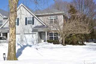 321 Medea Way, Central Islip, NY 11722