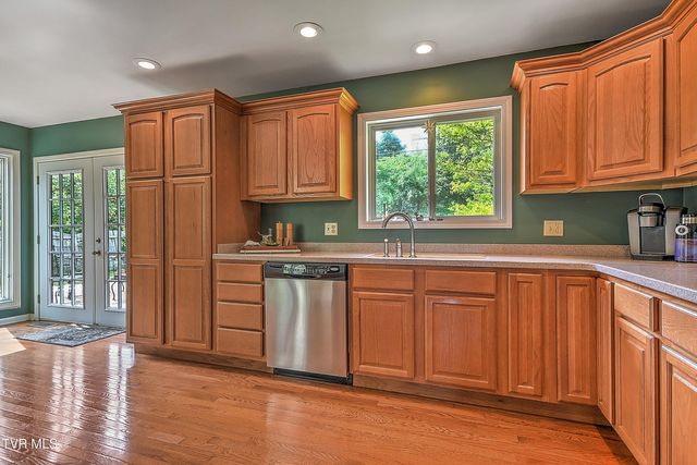 1904 Birchwood Road, Kingsport, TN 37660
