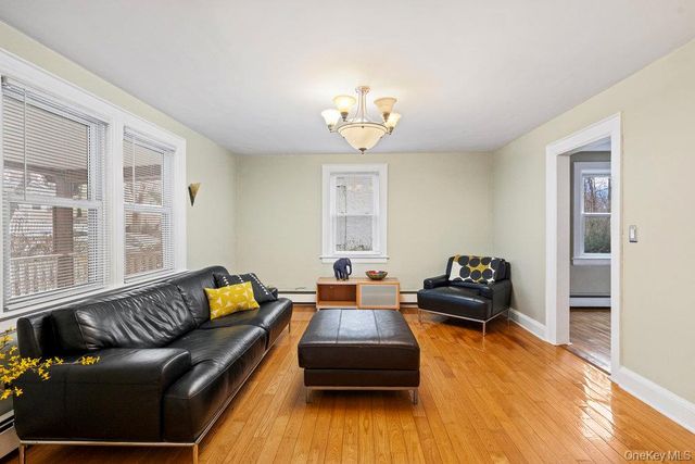 43 Van Nostrand Avenue, Great Neck, NY 11024