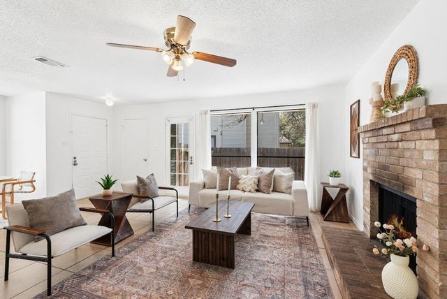 2637 Alcott LN, Austin, TX 78748