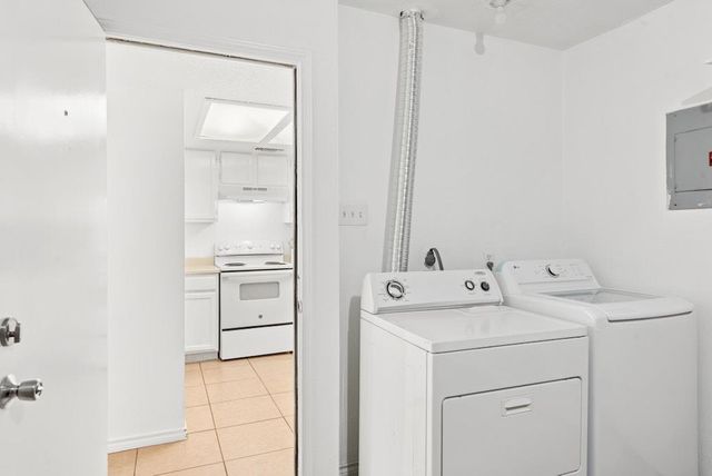 2637 Alcott LN, Austin, TX 78748