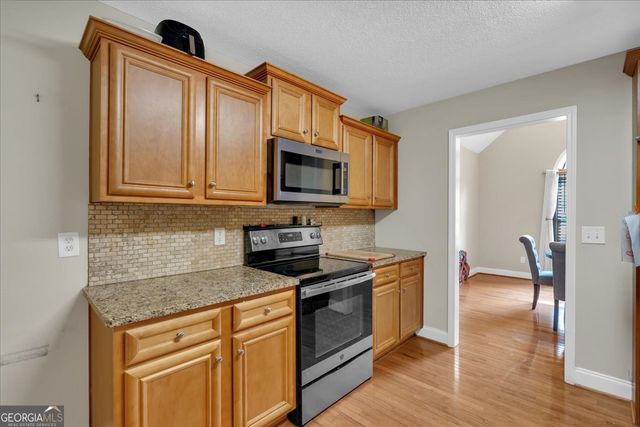 185 White Oak Court, Carrollton, GA 30116